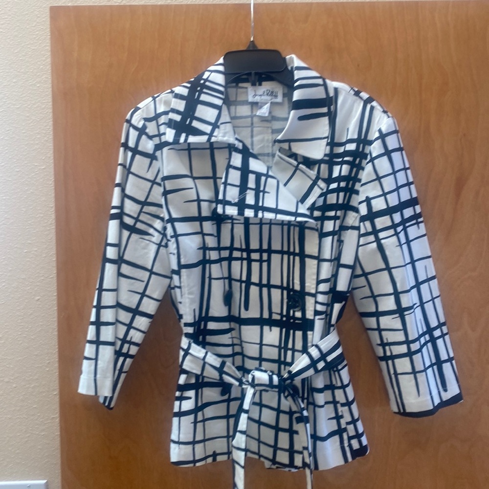 White/Black button down blazer, black buttons, 97% cotton, 3% spandex.